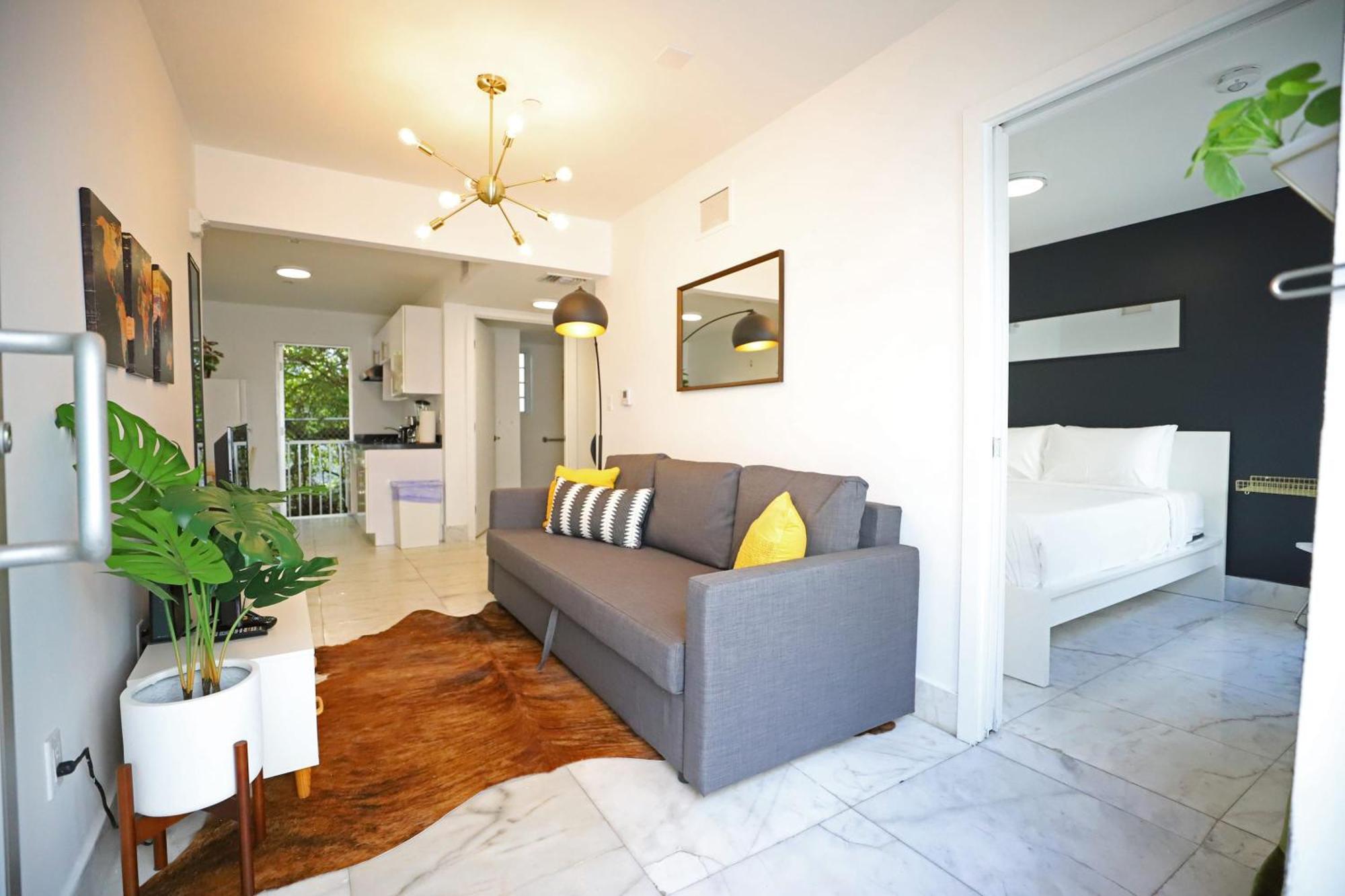 South Beach 2 Bedroom Family Pet Friendly Apartment With Free Parking On Premise Майами-Бич Экстерьер фото
